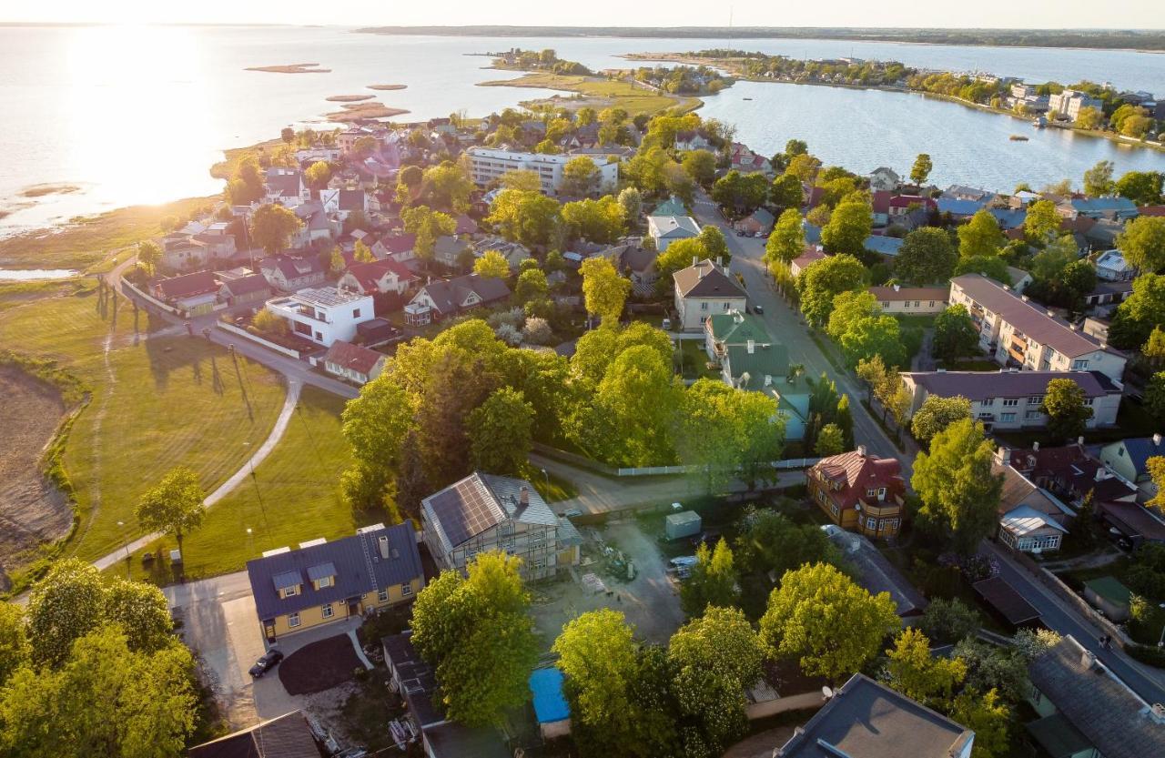 Õhtu Apartments Haapsalu Exterior foto